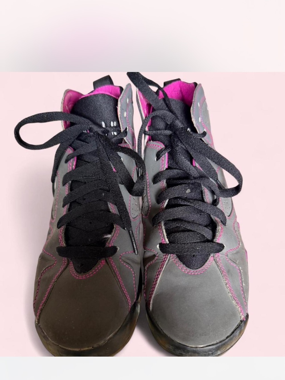 🦋Women’s Gray and Pink High-Top Sneakers